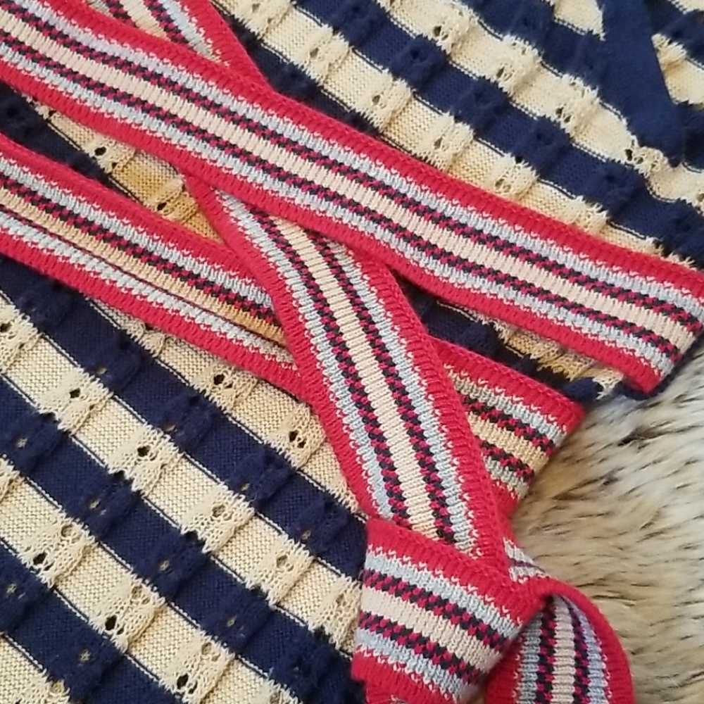 Knit Wrap Dress V Neck, Long Belt. - Picture 9 of 16